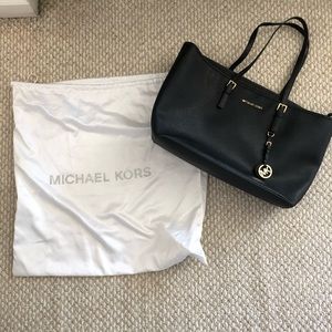 Michael Kors Large Jet Set Tote with Duster Bag
